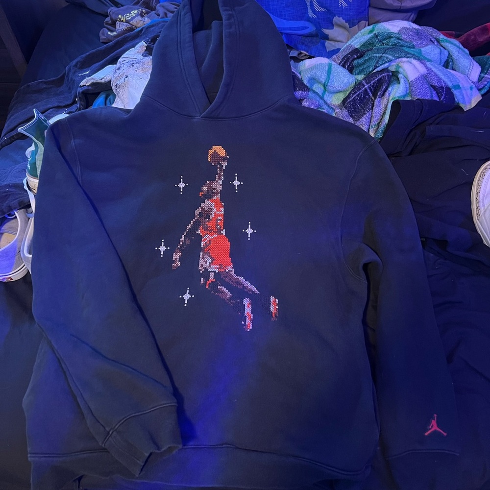 jordan essentials slam dunk contest graphic hoodie size large